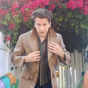 Meet your Posher, Clay